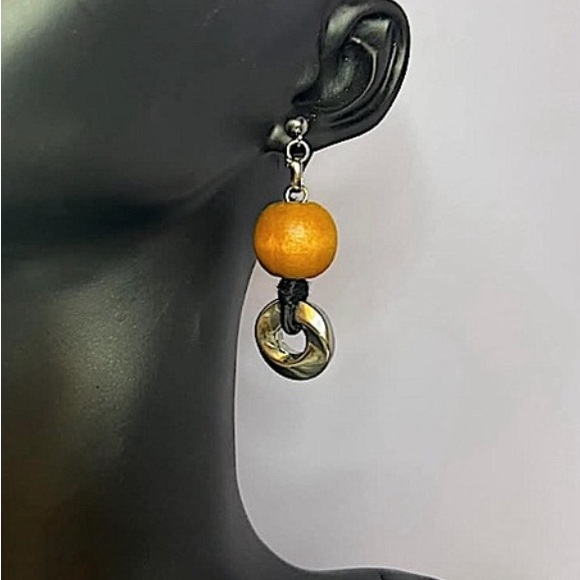 Wood Bead Pendant Necklace and Earrings - Picture 4 of 4